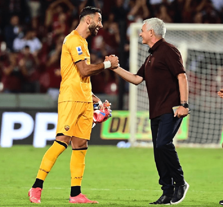 mk体育APP-罗马新援迭戈-佩雷拉或将在下一场比赛中首发登场